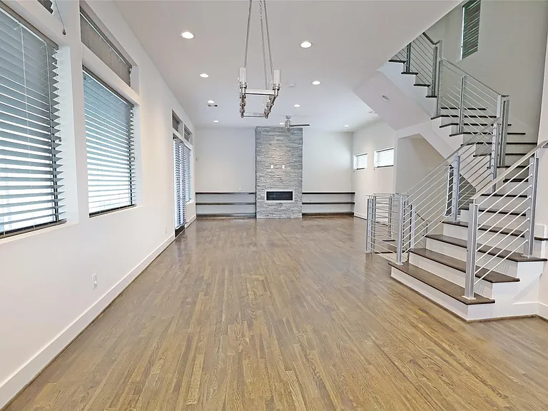 2505 Richton St — Photo 11