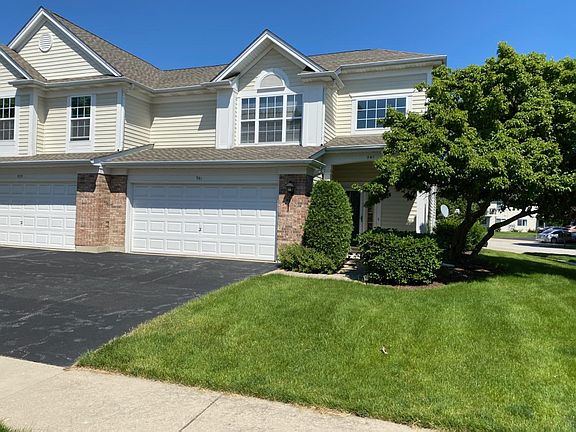 2nd image of 941 Waterford Ln