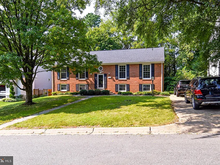 7513 Sebago Rd — Photo 3
