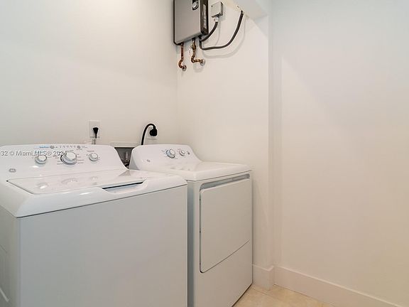 5th image of 5463 W Oak Way