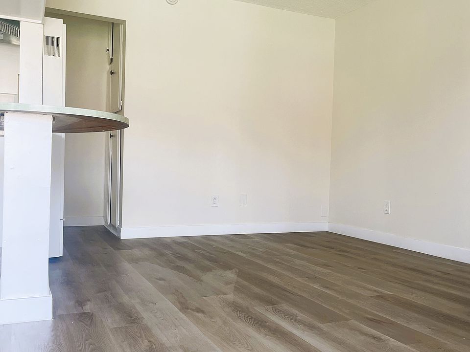1st image of 9128 Palm St APT 11