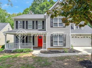 8718 Holly Creek Ct, Charlotte, NC 28216