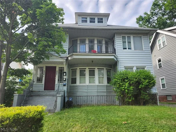3229 E Overlook Rd #3, Cleveland, OH 44118