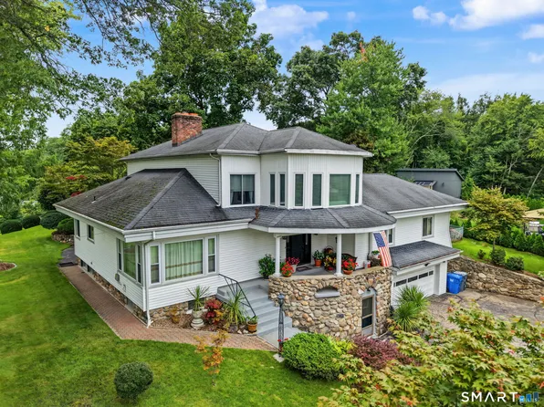 17 Little Plain Road, Trumbull, CT 06611