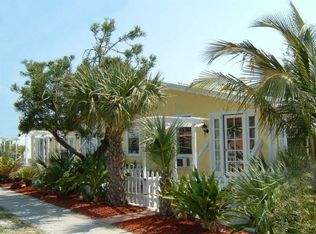 100 4th St S, Bradenton Beach, FL 34217