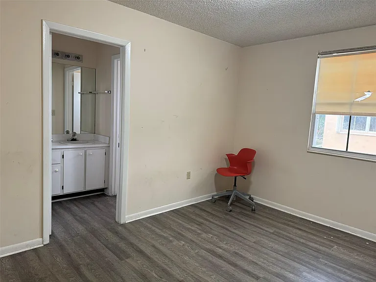 4235 SW 72nd Way — Photo 13