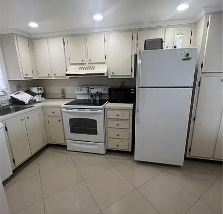 3rd image of 3001 W Rolling Hills Cir APT 710