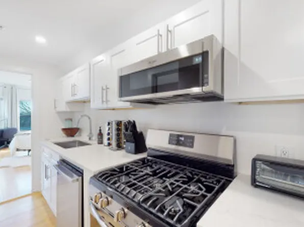 659 South St, Waltham, MA