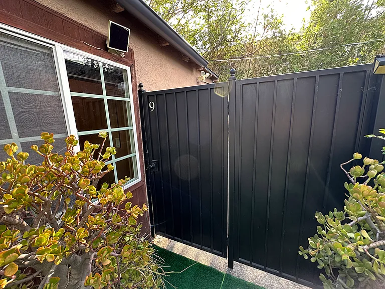 10809 Huston St — Photo 2