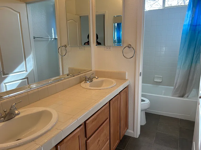 2620 Heather Field Ln — Photo 20