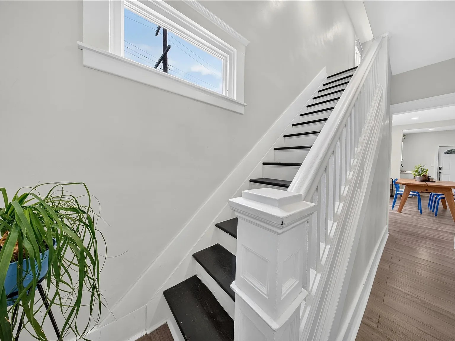 4 bed, 2000 sqft, $2,000 — Photo 4