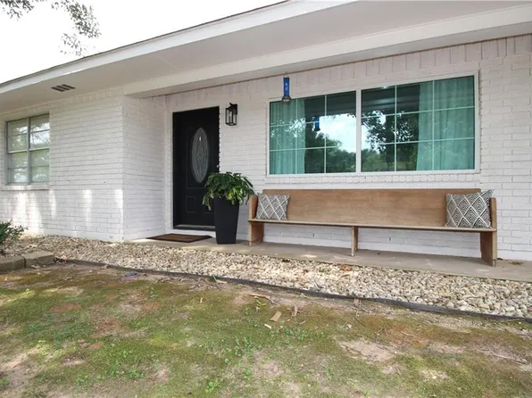 1118 Gaspard Ln, Marksville, LA 71351