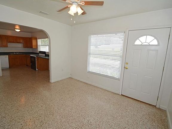 3rd image of 6022 50th Ave N
