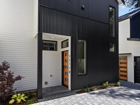 2311 N 135th Street #B, Seattle, WA 98133