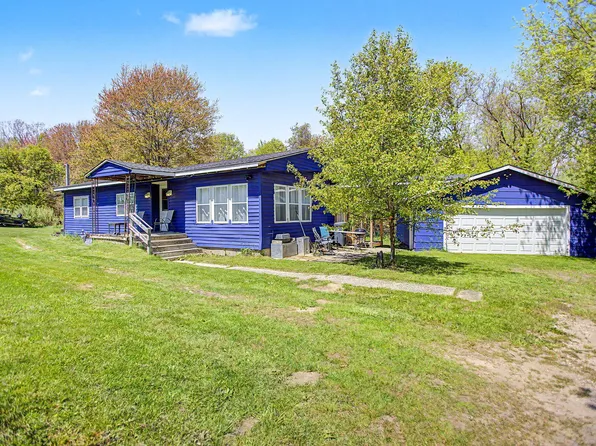 7181 Beach Dr, South Haven, MI 49090