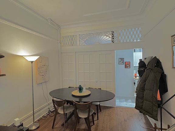 4th image of 411 Park Pl APT 2