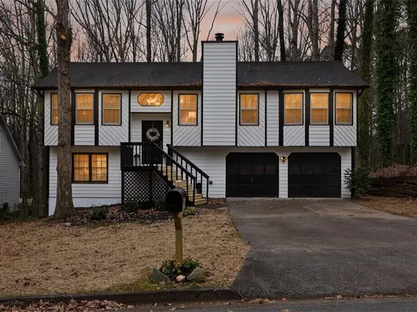 2444 Windridge Dr NE, Conyers, GA 30013