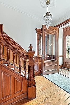 5th image of 584 Jefferson Ave #1