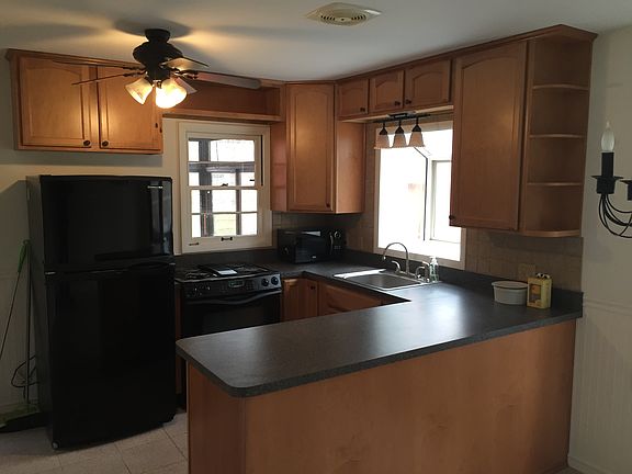3rd image of 937 Sunnyside Blvd