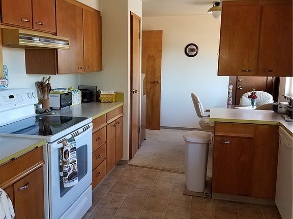 5th image of 7617 86th St E
