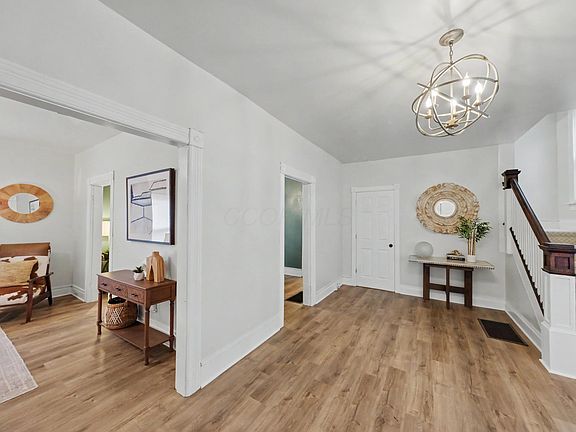3rd image of 391 Blaine Ave