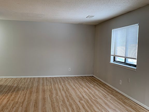 3rd image of 4651 N Antioch Rd #C7bf8559a