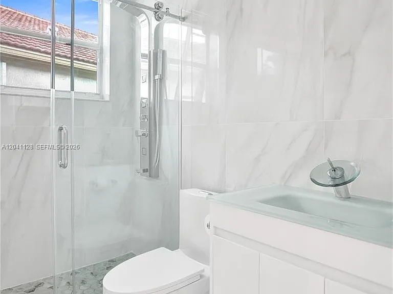 6931 NW 34th St — Photo 20