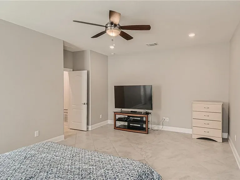 303 White River Dr — Photo 17