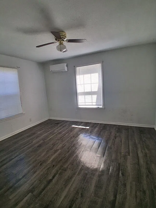 3 bed, 2.0 bath, 1232 sqft, $1,500 — Photo 2