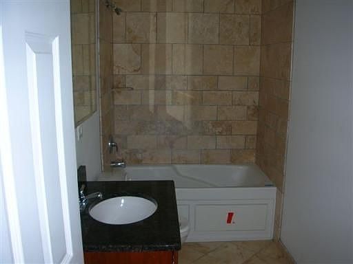 4th image of 6150 N Ravenswood Ave #1