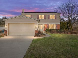 643 Barclay Dr, Troy, MI 48085