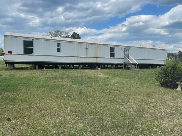 (undisclosed Address), Louisburg, NC 27549