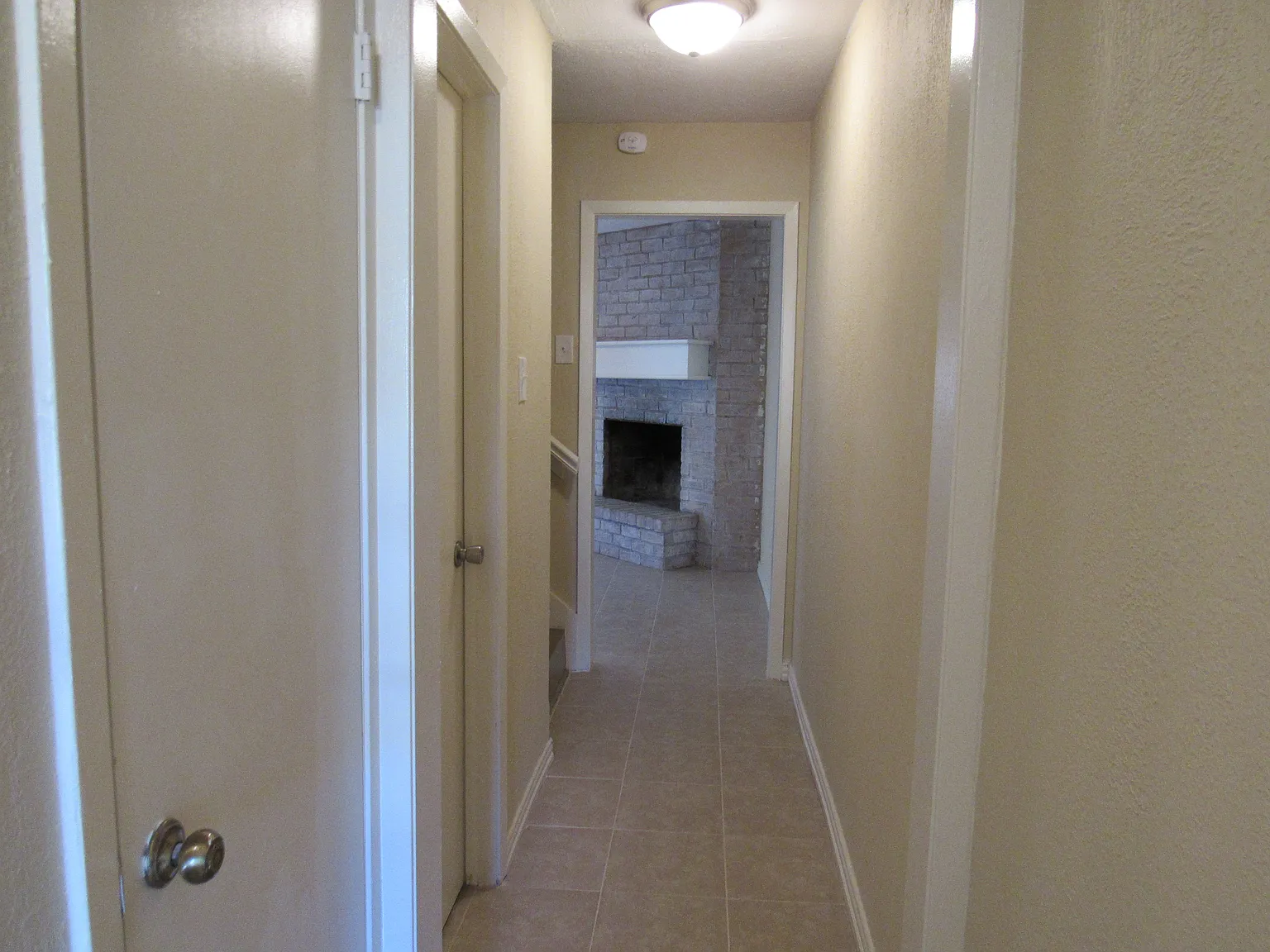 2 bed, 1.5 bath, 1251 sqft, $1,300 — Photo 2
