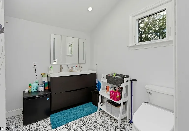 42 Brandon Ave — Photo 21