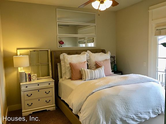 4th image of 705 W Douglas St APT 207