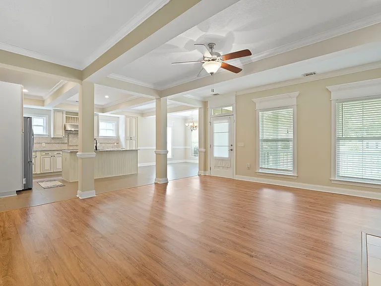 275 James Dunham Pkwy — Photo 10