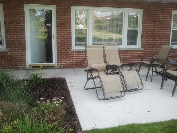 2nd image of 1101 Holiday Ln APT 7
