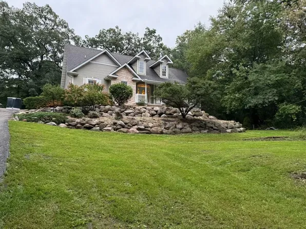 1528 E Lakeshore DRIVE, Twin Lakes, WI 53181