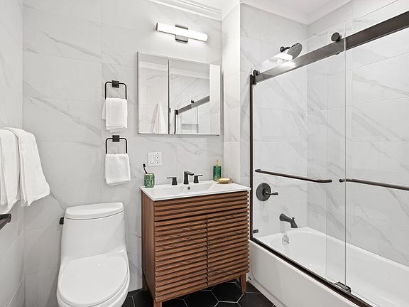 5th image of 1021 Bedford Ave APT 302