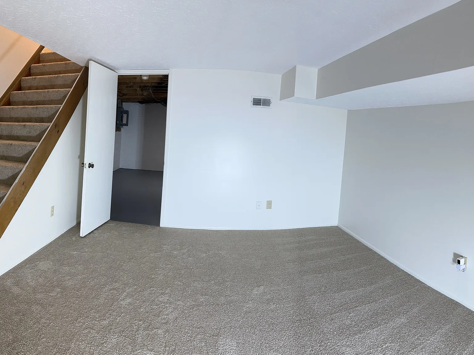 2 bed, 1.5 bath, 1500 sqft, $1,500 — Photo 4