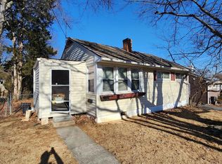 1212 Allison Dr, Rockville, MD 20851