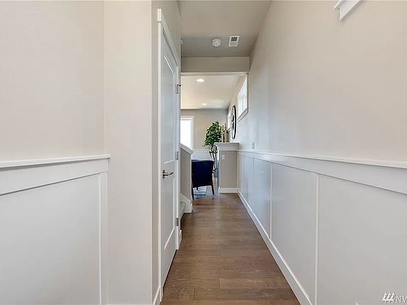 3rd image of 3367 Amak Ln