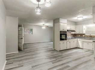 6824 NW 30th St, Bethany, OK 73008
