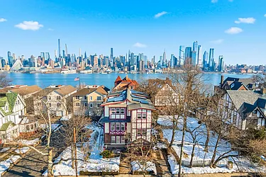 12-14 King Avenue  image 1 of 27