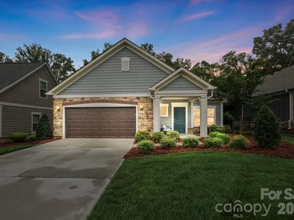1062 Millview Ln, Matthews, NC 28104