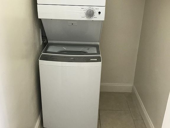 4th image of 1820 O St APT 07