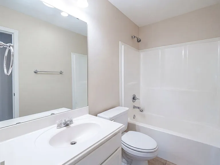 3214 Grand Lake Dr — Photo 12