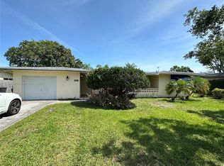 9311 SW 166th St, Palmetto Bay, FL 33157
