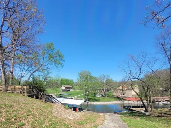 50 Lake Viking Ter, Gallatin, MO 64640