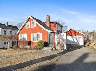 28 Clinton St, Milford, CT 06460